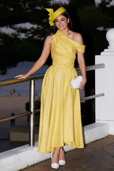 Ari Hotfix Pearl Clutch - White