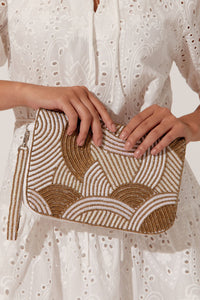 Curve Pattern Bead Sequin Clutch - White Gold