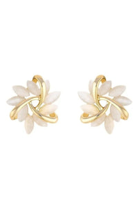 Elegant Flower Earrings - Gold/Cream