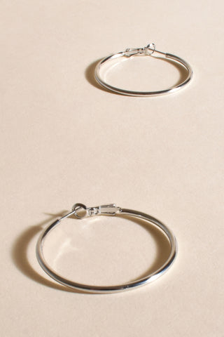 Essential Hoop Earrings - Silver