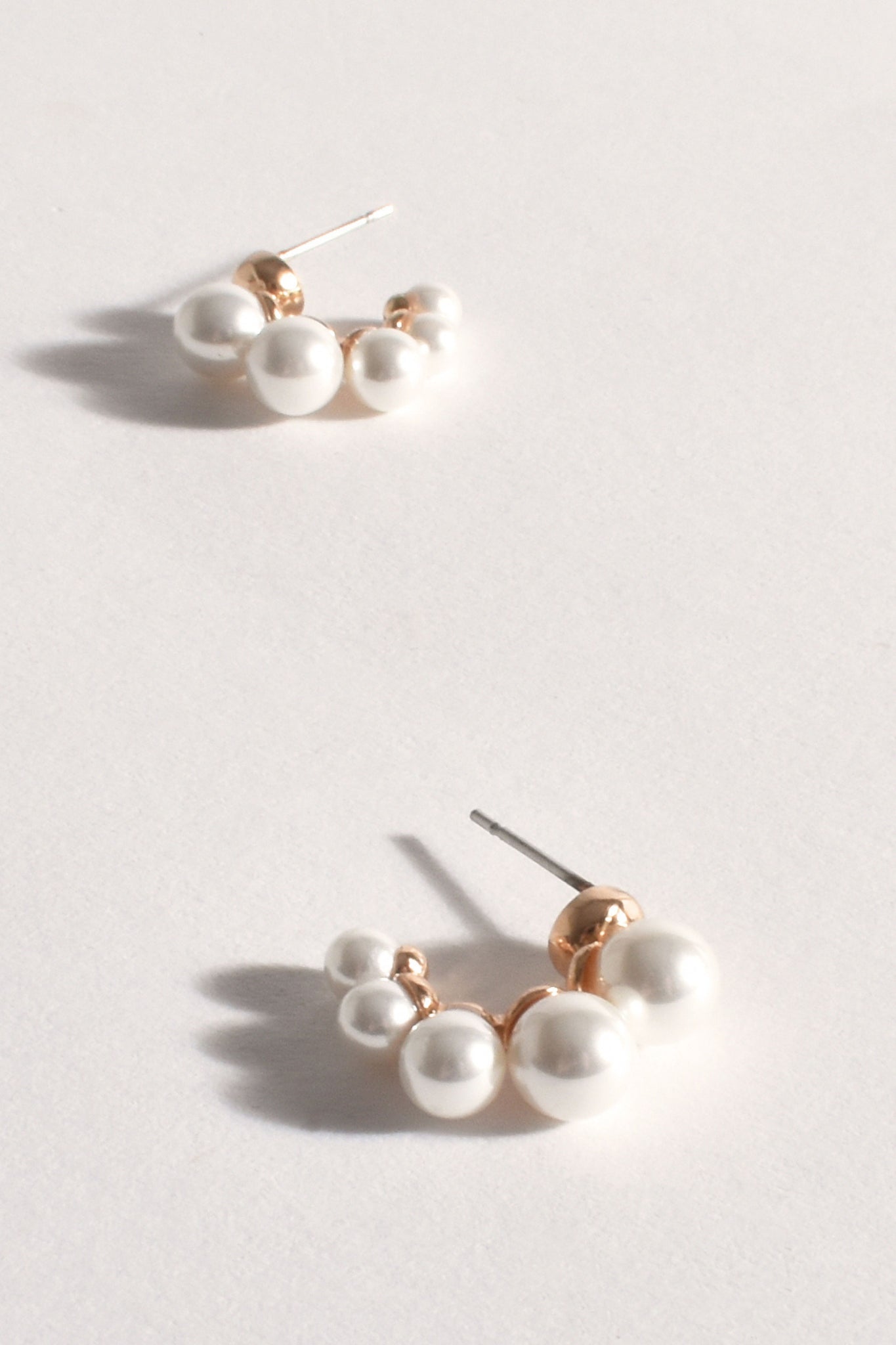 Hanson Glass Pearl Event Hoops - Gold