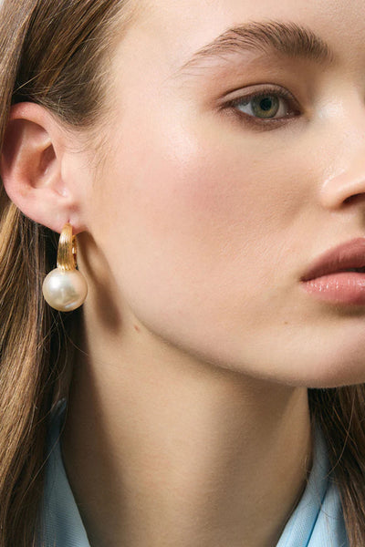 Jocelyn Pearl Hoops - Gold