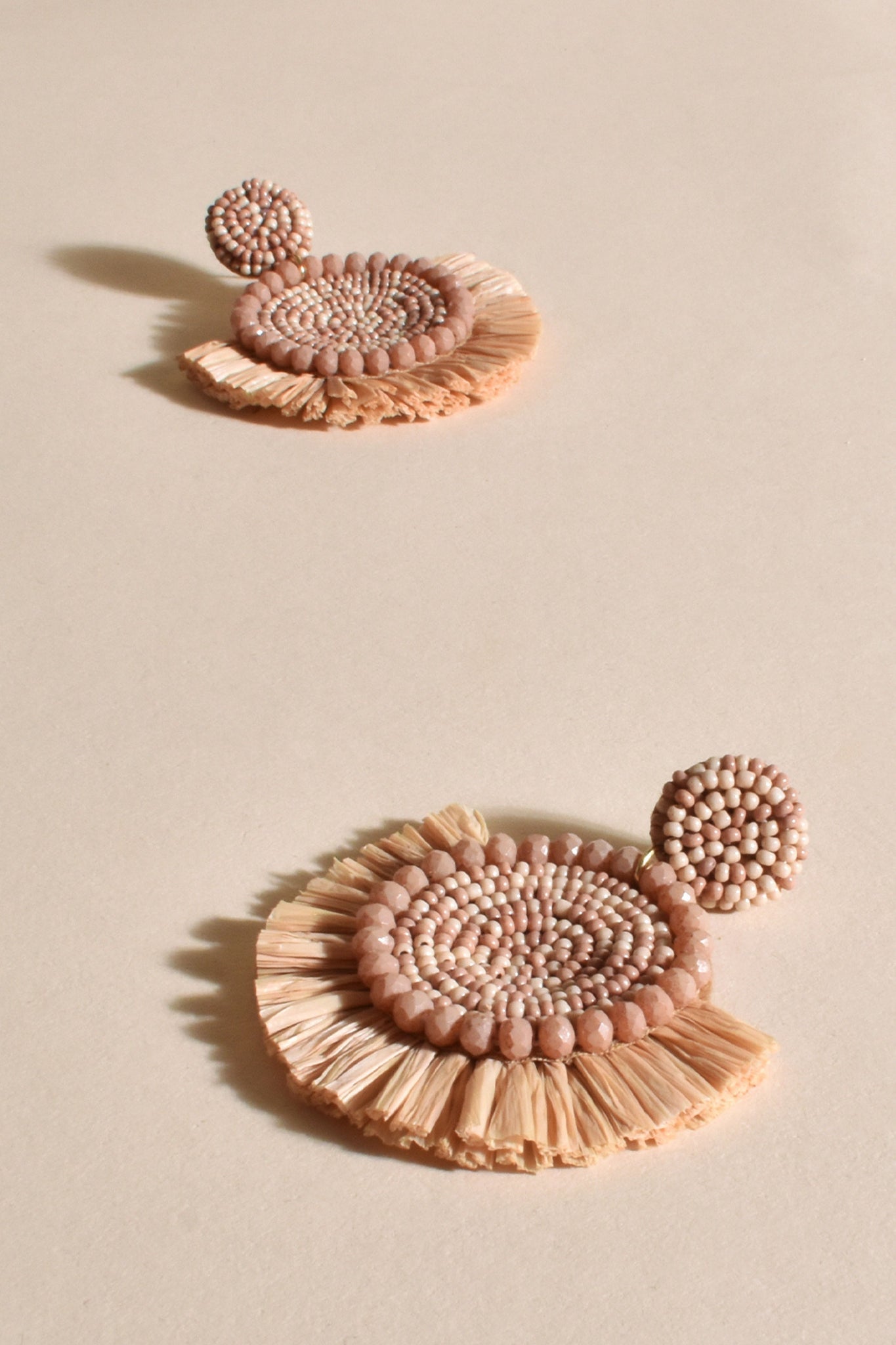 Timber Bead Mini Fringe Earrings - Camel