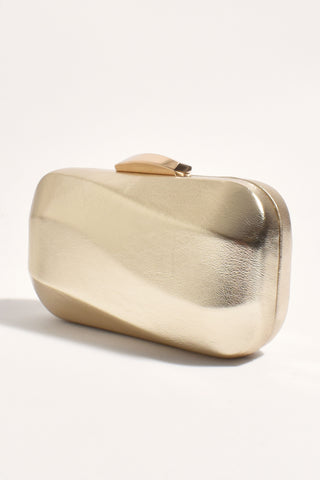 Wavy Structured Metallic Clutch - Gold