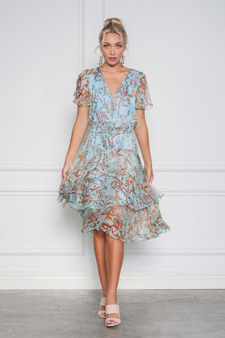 Buy Kamare Collective Divinia Dress in Bluebird now at Smoke and Mirrors Boutique. Buy Kamare Divinia Dress with ZipPay. Buy Kamare Divinia Dress now with AfterPay. Buy Kamare with Free Shipping Australia wide on all orders over $100. 