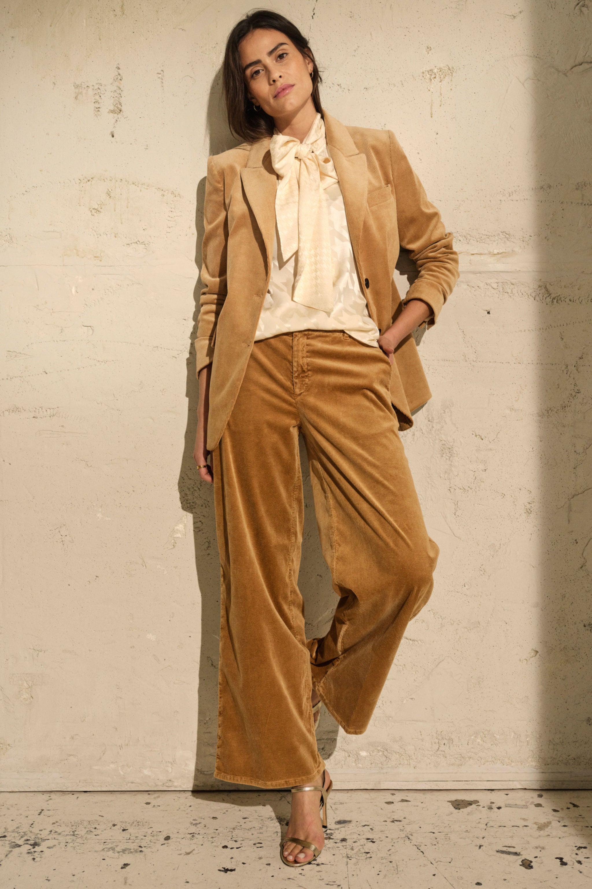 ★Smooth Mood★Aspen Corduroy Trouser★Cream_Navy★人気★ コート ナイロンギャザー ポケットデザインコート C07-229 TRUBE