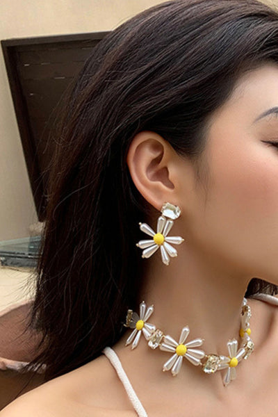 Lucia Daisy Earring - Pearl 925 Post