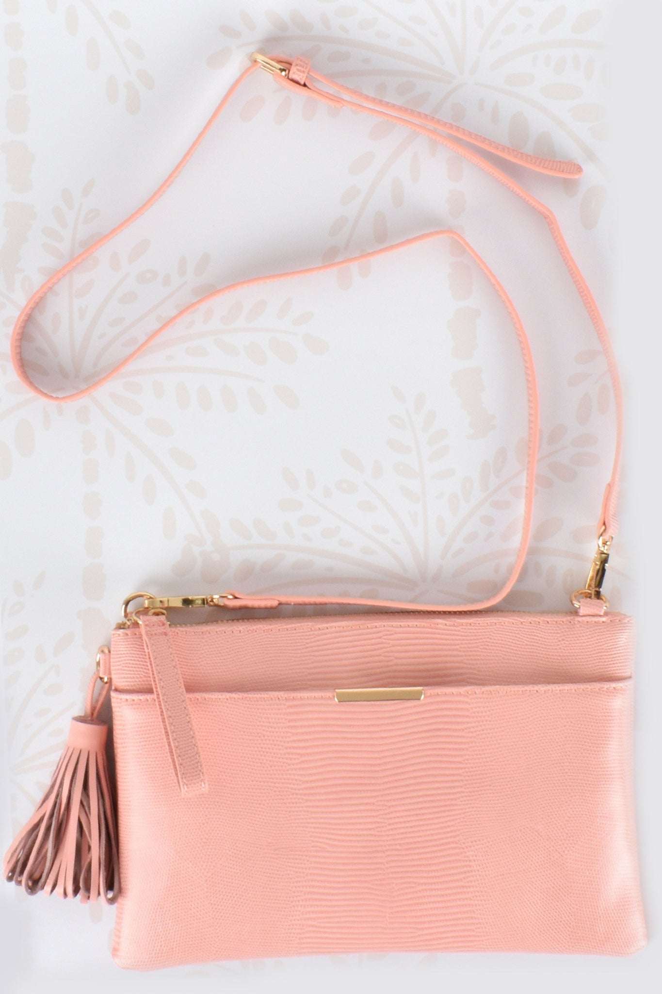 Lylah Textured Crossbody Bag - Pink