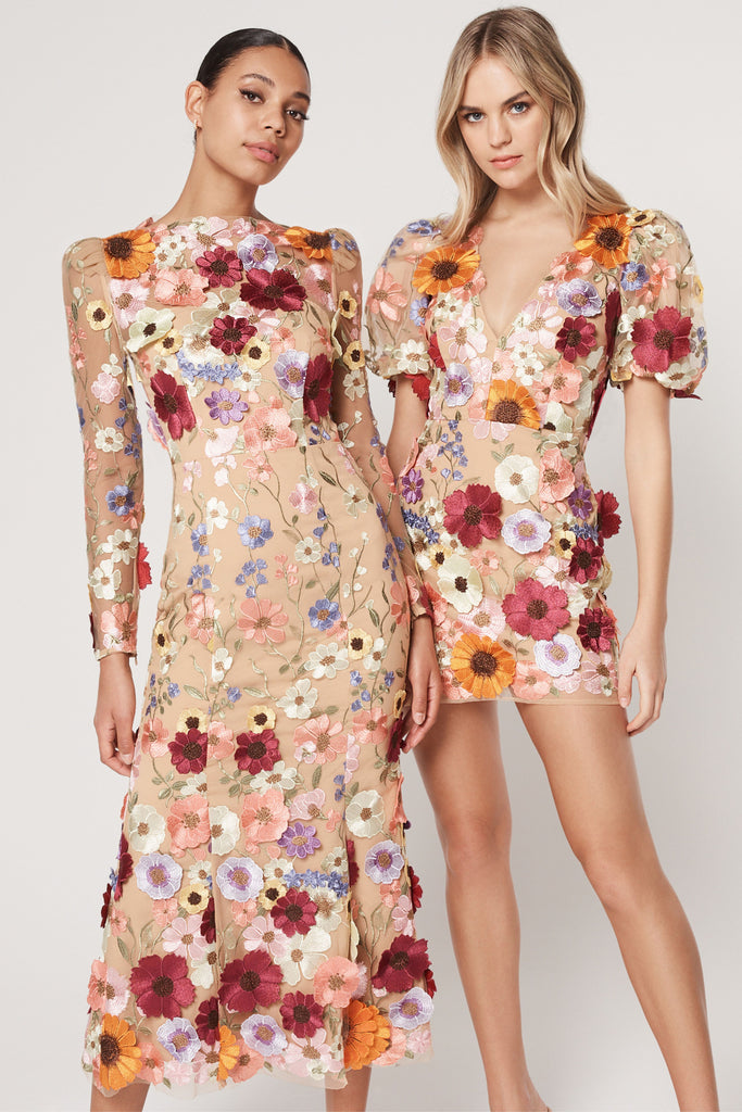 Elliatt Collective Shannon Midi Dress 3d Flowers Smoke And Mirrors