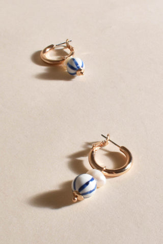 Stripe Pattern Pearl Mini Hoops - Cream Blue