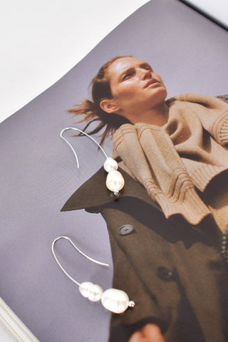 Thread Through Freshwater Pearl Earring - Silver